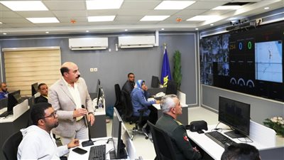 محافظ أسوان يشهد تجربة عملية لجاهزية اللجان الانتخابية بالمراكز والمدن