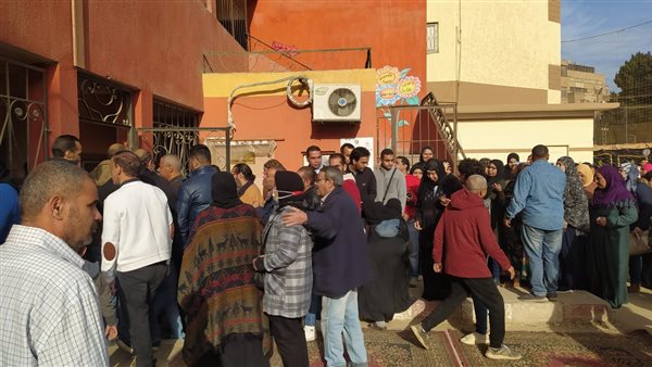 فتح مقرات اللجان