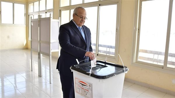 رئيس جامعة القاهرة