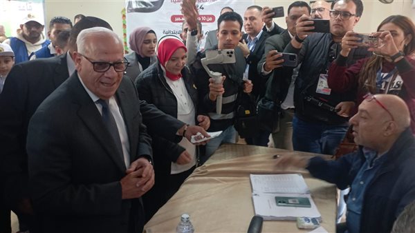 محافظ بورسعيد يدلي