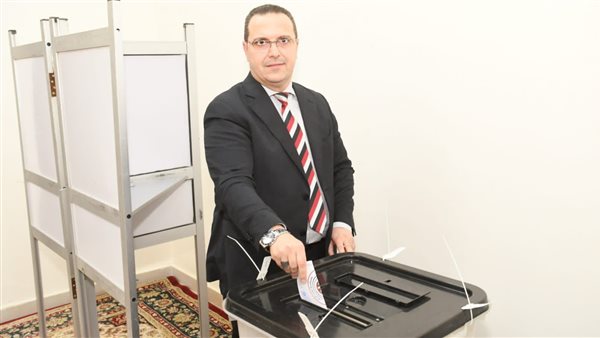 وليد عباس نائب رئيس