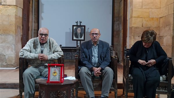 جانب من الندوة 