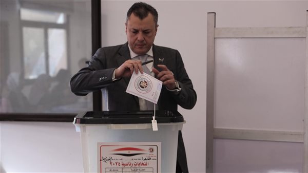 وزير السياحة