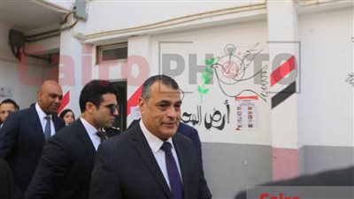 وزير الإنتاج الحربي يدلي بصوته في الانتخابات الرئاسية 2024 | صور 