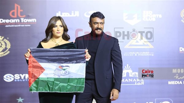 أحمد العوضي وياسمين