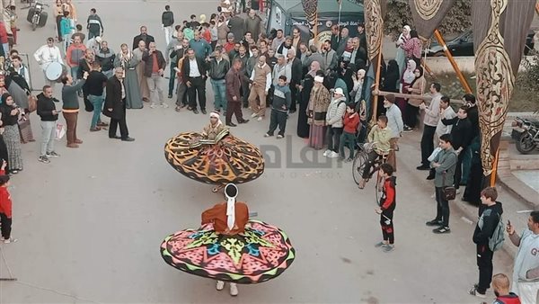 شابان يبدعان في الفنون