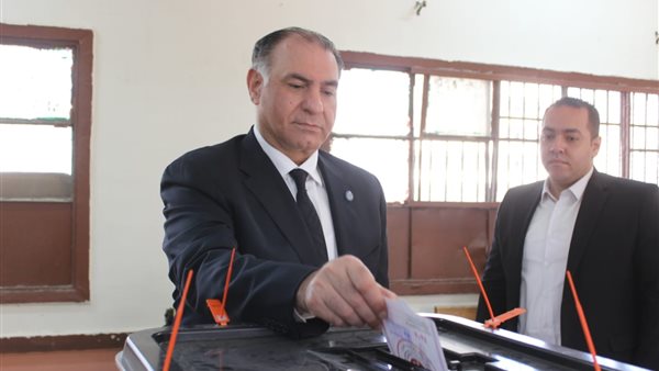 الإعلامي محمد فودة