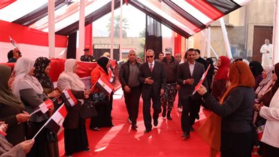 محافظ القليوبية يتابع انتظام سير العملية الانتخابية بلجان مدن قها وقليوب والقناطر الخيرية