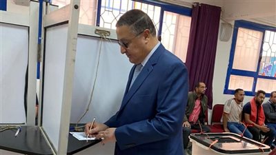 النائب جمال السعيد يدلي بصوته في الانتخابات الرئاسية.. ويؤكد: المشاركة واجب وطني