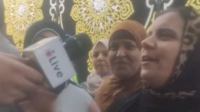 ناخبة بالمنوفية بعد إدلائها بصوتها: انتخبت السيسي لإننا عايشين في أمان بسببه | بث مباشر