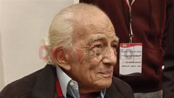 الفنان رشوان توفيق