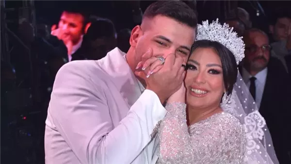 مسلم وزوجته