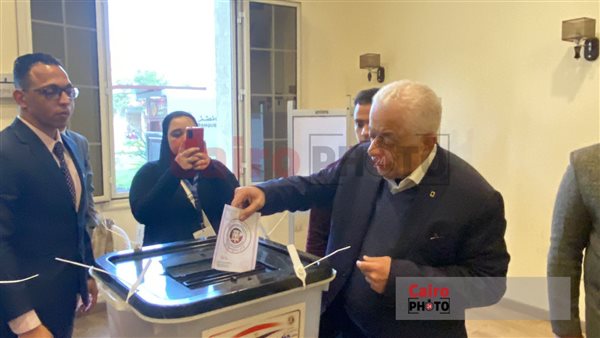 وزير التعليم السابق