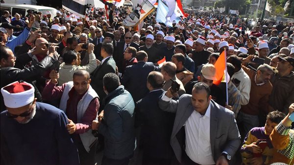  محافظ أسيوط يتقدم