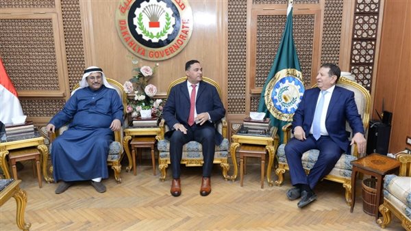 محافظ الدقهلية خلال