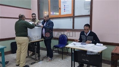 بدء فرز أصوات الناخبين في انتخابات الرئاسة بسوهاج | صور