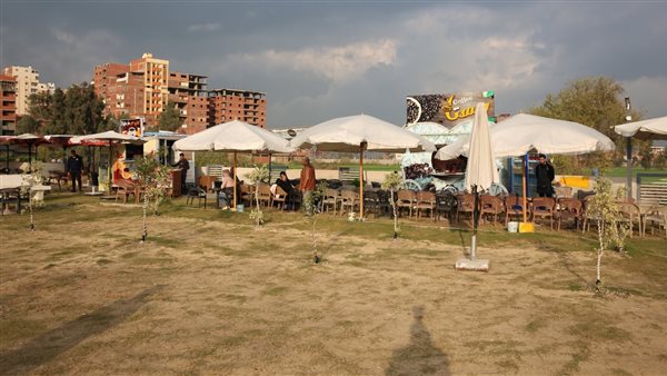 تعدي أصحاب الكافتيريا