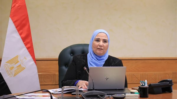  نيفين القباج وزيرة