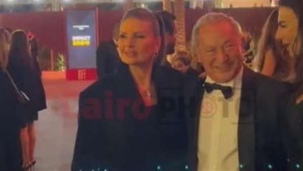 يسرا وسميح ساويرس