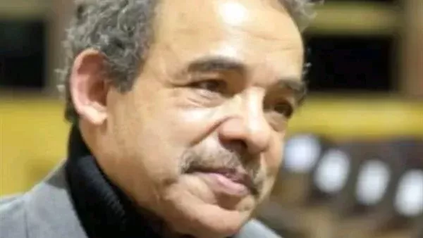 الفنان عادل أنور