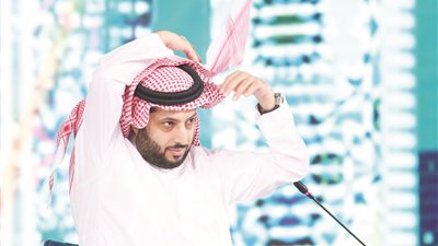 بعد سحبها من تركي.. عبد الله الفيصل الرئيس الشرفي السعودي الوحيد للأهلي
