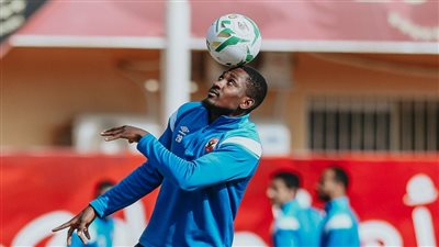 أجايي: الأهلي من أكبر الأندية بالعالم.. وعدم وجودي في أوروبا ليس مبررا لغيابي عن المنتخب