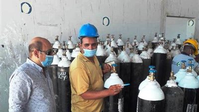 20 جنيه لليوم.. شركة بأسوان تطرح اسطوانات أوكسجين للإيجار اليومي لمرضى كورونا