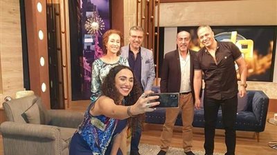 بعد توقف البث.. تأجيل عرض حلقة أبطال مسلسل “بـ 100 وش” مع عمرو الليثي على النهار