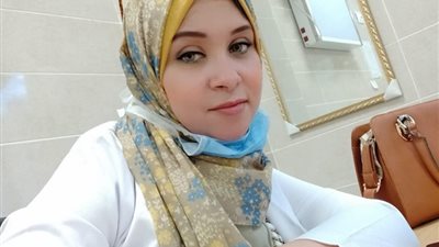طبيبة تطالب بنقلها لمستشفى عزل أبو خليفة بعد إصابتها بكورونا