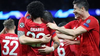 رسمياً.. بايرن ميونيخ يعلن قميصه للموسم الجديد (صور وفيديو) 