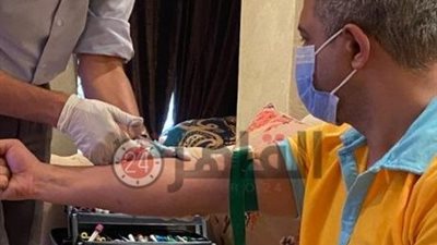 مصطفى درويش لـ”القاهرة 24″: “أجريت مسحة فيروس كورونا وفي انتظار النتيجة”