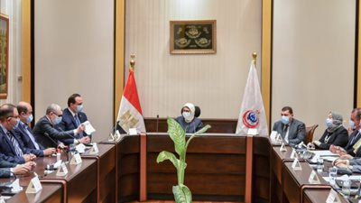 رئيس لجنة مكافحة كورونا يكشف حقيقة موجة ثانية من “كورونا” في مصر خلال سبتمبر وأكتوبر