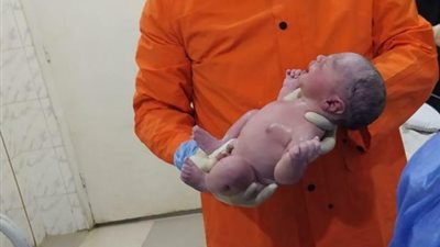 آدم.. أول مولود لأم مصابة بفيروس كورونا بمستشفى قويسنا المركزي بالمنوفية