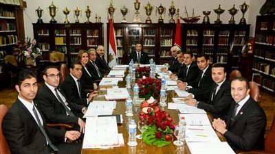 بعد ٣ أيام فقط.. قناة الأهلي توقف تجاوزات رئيس الزمالك