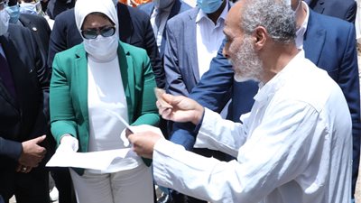 “الصحة” تعتذر لطبيب حاول الاتصال على الخط الساخن ولم يتلق ردا (صورة)