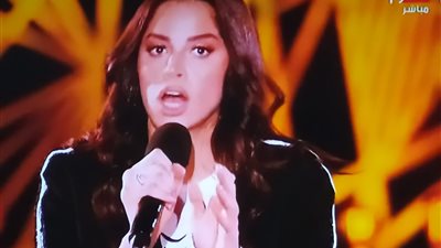 شاهد.. حفلة آمال ماهر من الأهرامات بقيادة المايسترو هاني فرحات (بث مباشر)