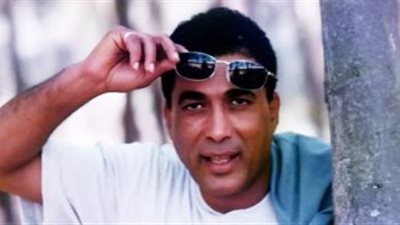 الثقافة تكلف المخرج عمر عبد العزيز بجمع مقتنيات أحمد زكي لإنشاء متحف للفنان الراحل