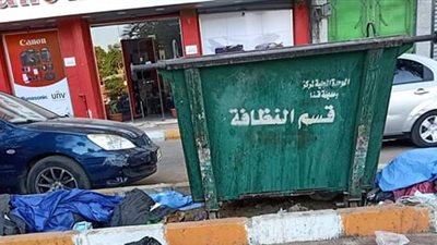 مخلفات طبية خاصة بمصابي كورونا ملقاة أمام مستشفى قنا العام للعزل الصحي تثير رعب الأهالي