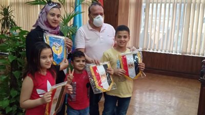 رئيس جامعة طنطا يكرم أسرة الشهيد أحمد منسي .. وزوجته: أبطال سيناء سيخلد التاريخ ذكراهم