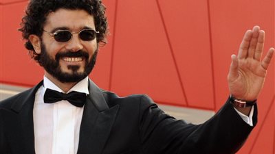 نكشف تفاصيل شخصية خالد النبوي في فيلم “قمر 14” (خاص)