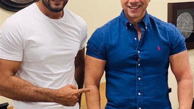 هل تعاقد أحمد العوضي على أول بطولة مطلقة مع سينرجي في رمضان 2021؟ (صورة)