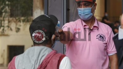 إصابة طالب بارتفاع في درجة الحرارة خلال أدائه امتحان الثانوية العامة بالبحيرة
