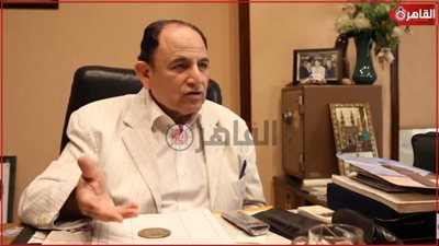 محامي رامي بركات يكشف شروط تسليمه مقتنيات أحمد زكي لوزارة الثقافة (فيديو)