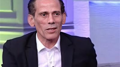 بعد وفاة شقيقه بسبب فيروس كورونا.. محمود عزب: “سأجري مسحة غدًا”