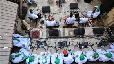 عودة الحياة.. “الحضرة” تصدح من جديد في حب رسول الله: “مدد.. ارفع الغضب” (صور)