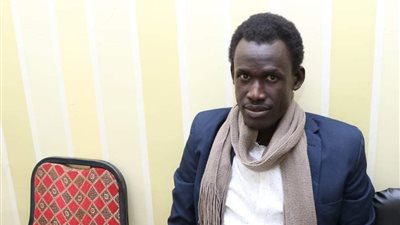 بسبب الأجرة.. طالب جنوب السودان يكشف لـ”القاهرة 24″ تفاصيل الاعتداء عليه من سائق: “عاوز حقي” (خاص)