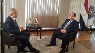 الليلة.. برنامج “التاسعة” يستضيف وزير المالية