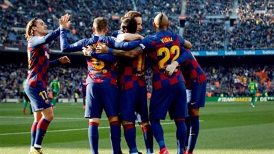 برشلونة يحاول التخلص من ثلاثي الفريق هذا الصيف