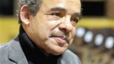 أشرف زكي أول الحضور.. تشييع جنازة الفنان عادل أنور شقيق أبو الليف من مسجد الرحمن |بث مباشر