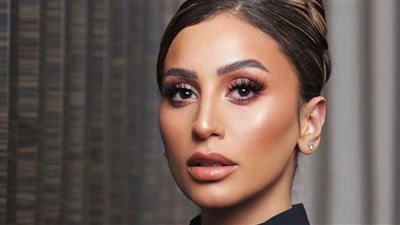 درويش وطلقني.. دينا الشربيني تظهر بأكثر من وجه سينمائي في الصيف